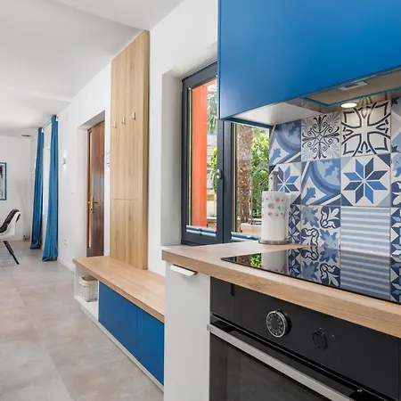 Lomida וילה אופטיה