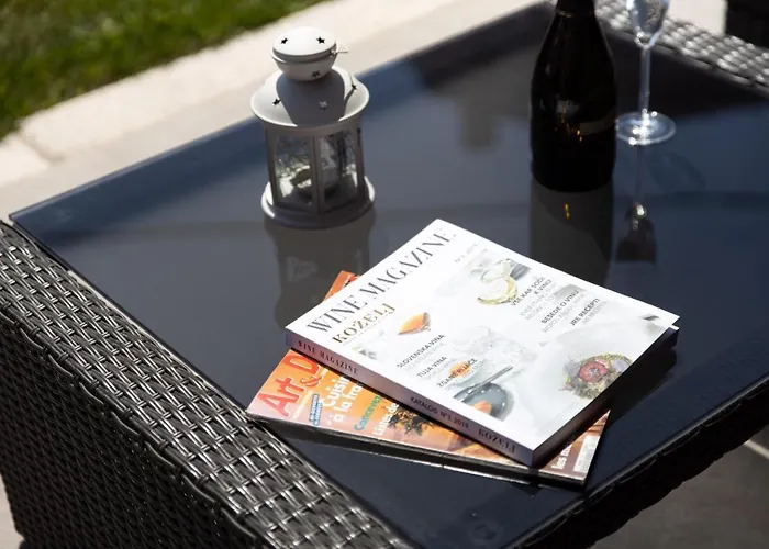 Lomida * Οπατία